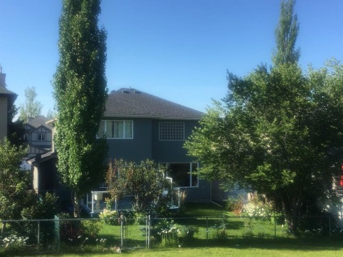120 Simcoe Close Sw, Calgary, AB - Outdoor