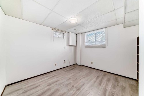 279 Beddington Circle Ne, Calgary, AB - Indoor Photo Showing Other Room