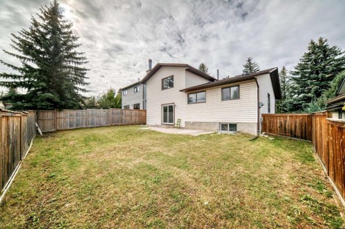 279 Beddington Circle Ne, Calgary, AB - Outdoor