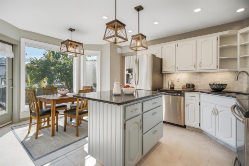 107 Wood Valley Drive Sw, Calgary, AB - Indoor