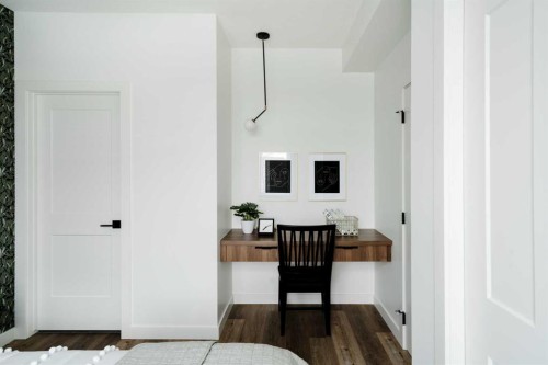 1313-14910 1 Street Nw, Calgary, AB - Indoor