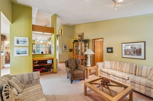 2506 19 Street, Nanton, AB - Indoor Photo Showing Living Room