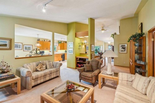 2506 19 Street, Nanton, AB - Indoor Photo Showing Living Room
