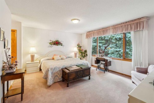 2506 19 Street, Nanton, AB - Indoor Photo Showing Bedroom