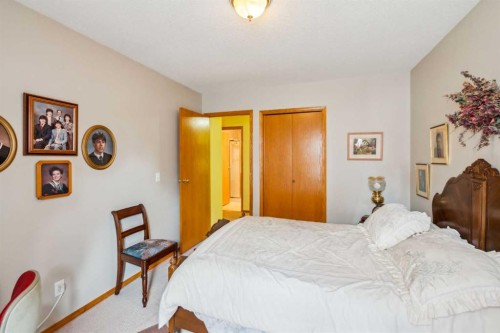 2506 19 Street, Nanton, AB - Indoor Photo Showing Bedroom