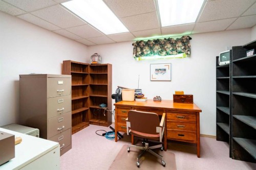 2506 19 Street, Nanton, AB - Indoor Photo Showing Office