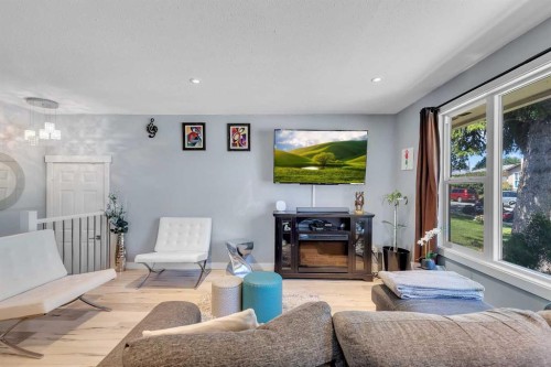 440 Foritana Road Se, Calgary, AB - Indoor