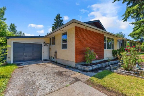 440 Foritana Road Se, Calgary, AB - Outdoor With Exterior