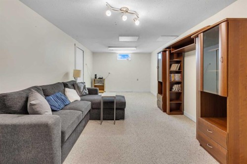 440 Foritana Road Se, Calgary, AB - Indoor