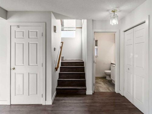 256 Fresno Place Ne, Calgary, AB - Indoor Photo Showing Other Room