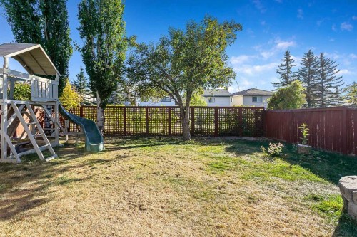 256 Fresno Place Ne, Calgary, AB - Outdoor