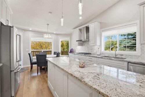 31 Applegrove Crescent Se, Calgary, AB - Indoor Photo Showing Kitchen With Upgraded Kitchen