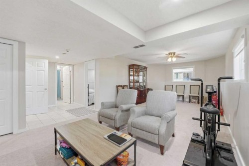 31 Applegrove Crescent Se, Calgary, AB - Indoor Photo Showing Living Room