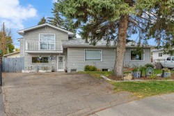8128 Bowglen Crescent NW Calgary, AB T3B 2T5