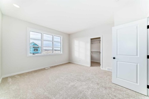 19750 Sheriff King Street Sw, Calgary, AB - Indoor Photo Showing Other Room