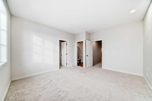 19750 Sheriff King Street Sw, Calgary, AB - Indoor Photo Showing Other Room