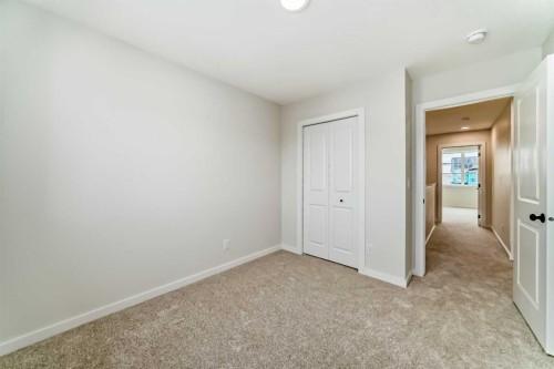 19750 Sheriff King Street Sw, Calgary, AB - Indoor Photo Showing Other Room