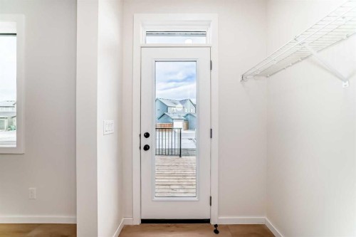 19750 Sheriff King Street Sw, Calgary, AB - Indoor Photo Showing Other Room