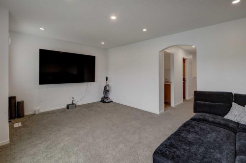 20 Nolancrest Green Nw, Calgary, AB - Indoor Photo Showing Living Room