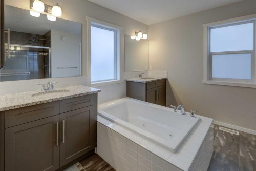 20 Nolancrest Green Nw, Calgary, AB - Indoor Photo Showing Bathroom