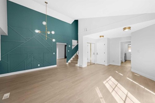 30 Hidden Circle Nw, Calgary, AB - Indoor Photo Showing Other Room