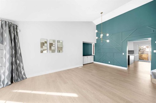 30 Hidden Circle Nw, Calgary, AB - Indoor Photo Showing Other Room
