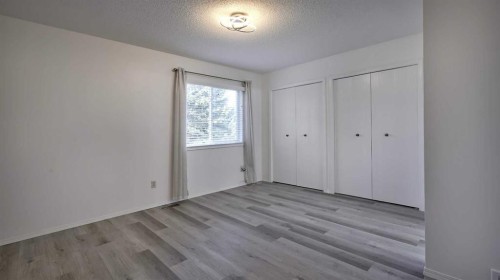 160 Riverstone Crescent Se, Calgary, AB - Indoor Photo Showing Other Room