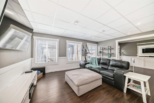 288 Rainbow Falls Green, Chestermere, AB - Indoor