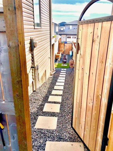 288 Rainbow Falls Green, Chestermere, AB - 