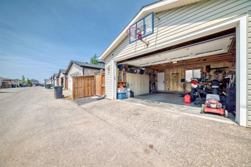 288 Rainbow Falls Green, Chestermere, AB - Outdoor
