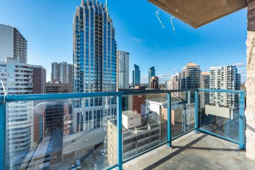 1807-920 5 Avenue Sw, Calgary, AB - Outdoor With Balcony
