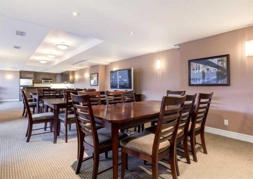 1807-920 5 Avenue Sw, Calgary, AB - Indoor Photo Showing Dining Room