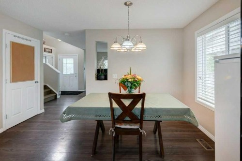 14 Everglen Manor Sw, Calgary, AB - Indoor Photo Showing Dining Room