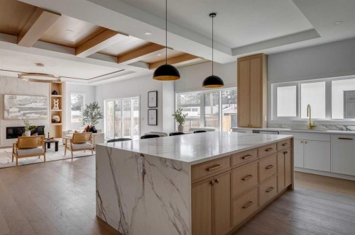 3444 Lane Crescent Sw, Calgary, AB - Indoor Photo Showing Kitchen