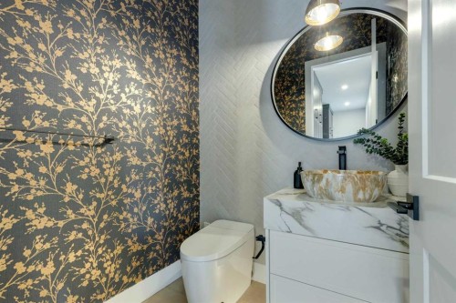 3444 Lane Crescent Sw, Calgary, AB - Indoor Photo Showing Other Room