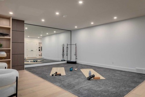 3444 Lane Crescent Sw, Calgary, AB - Indoor Photo Showing Other Room