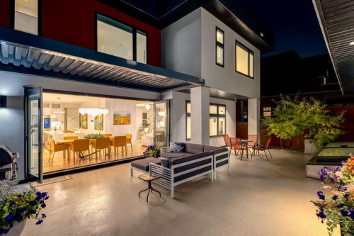 134 6 Avenue Nw, Calgary, AB - Outdoor With Exterior