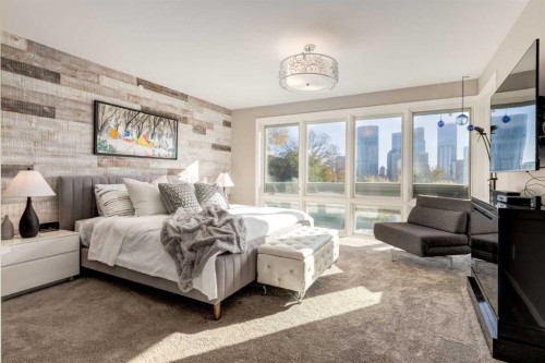 134 6 Avenue Nw, Calgary, AB - Indoor Photo Showing Bedroom