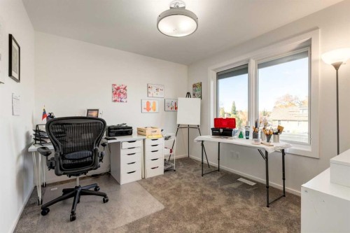 134 6 Avenue Nw, Calgary, AB - Indoor Photo Showing Office