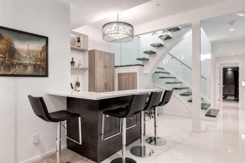 134 6 Avenue Nw, Calgary, AB - Indoor