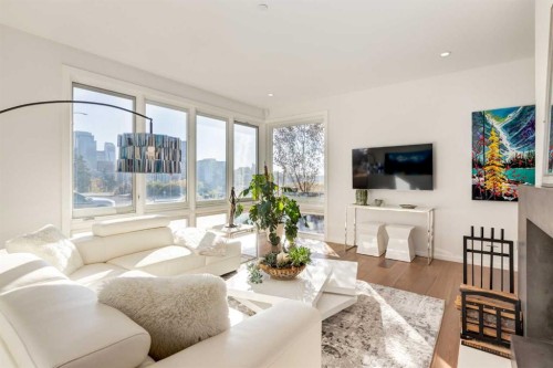 134 6 Avenue Nw, Calgary, AB - Indoor Photo Showing Living Room