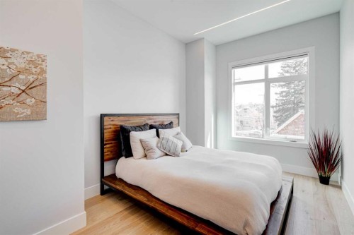 1902 13 Street Sw, Calgary, AB - Indoor Photo Showing Bedroom