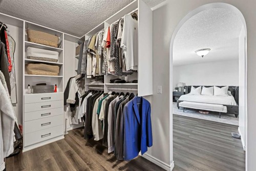 52 West Edge Road, Cochrane, AB - Indoor With Storage