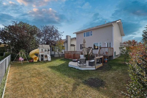 52 West Edge Road, Cochrane, AB - Outdoor