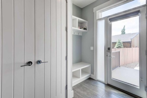 112 Burma Star Road Sw, Calgary, AB - Indoor Photo Showing Other Room