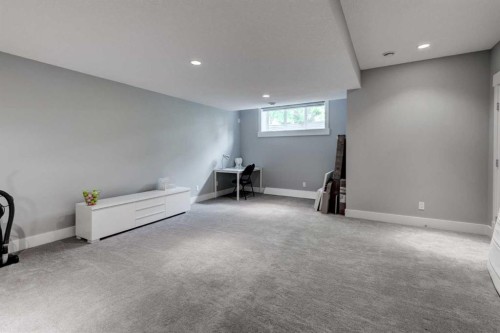 112 Burma Star Road Sw, Calgary, AB - Indoor