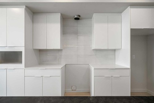 46 Heritage Heath, Cochrane, AB - Indoor Photo Showing Other Room