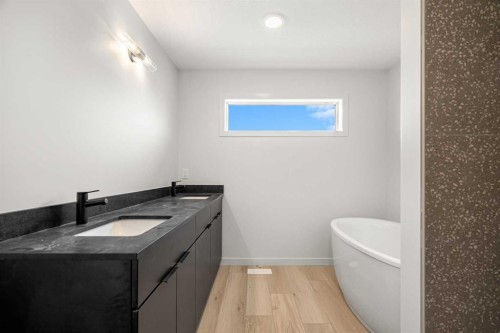 46 Heritage Heath, Cochrane, AB - Indoor Photo Showing Bathroom