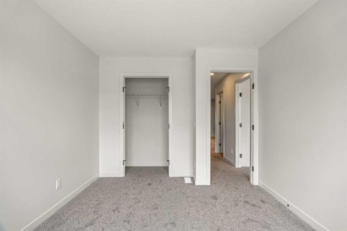 46 Heritage Heath, Cochrane, AB - Indoor