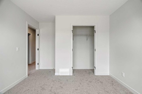 46 Heritage Heath, Cochrane, AB - Indoor